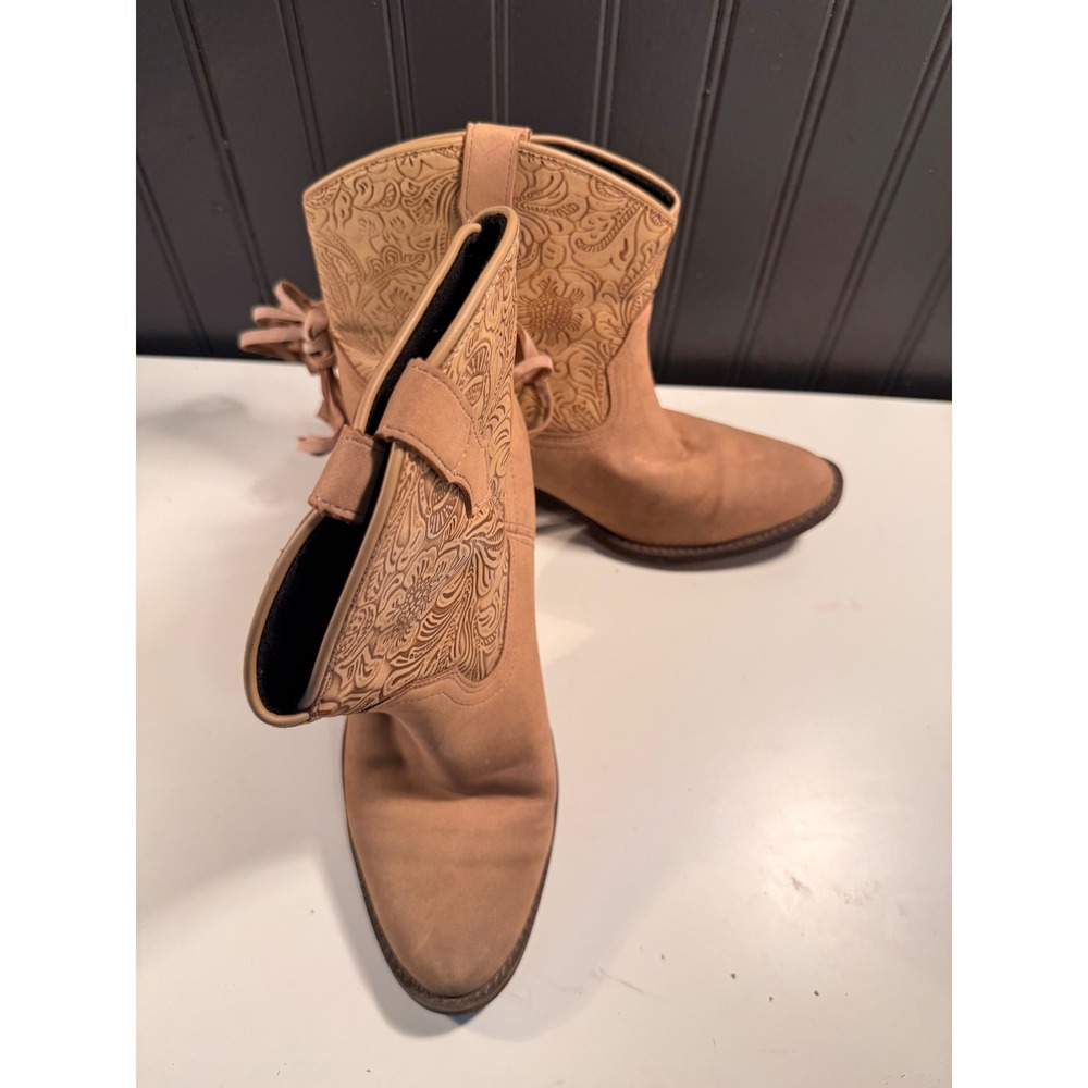 Dingo DI8951 Tan Floral Embossed Western Ankle Boots Tassel Cowgirl Booties 8M